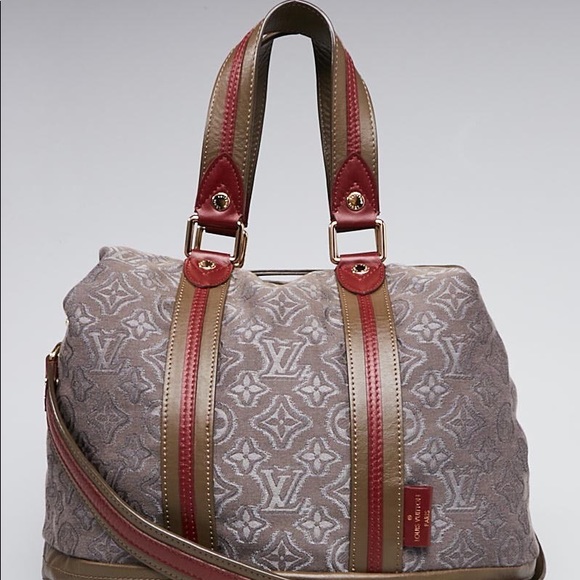 💎✨RUNWAY ✨💎 Louis Vuitton aviator bag LIMITED EDITION - Picture 4 of 12